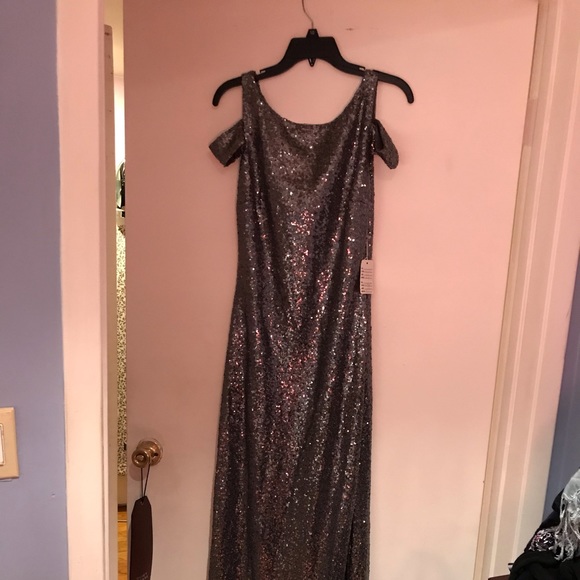 Evening gown - Picture 6 of 16